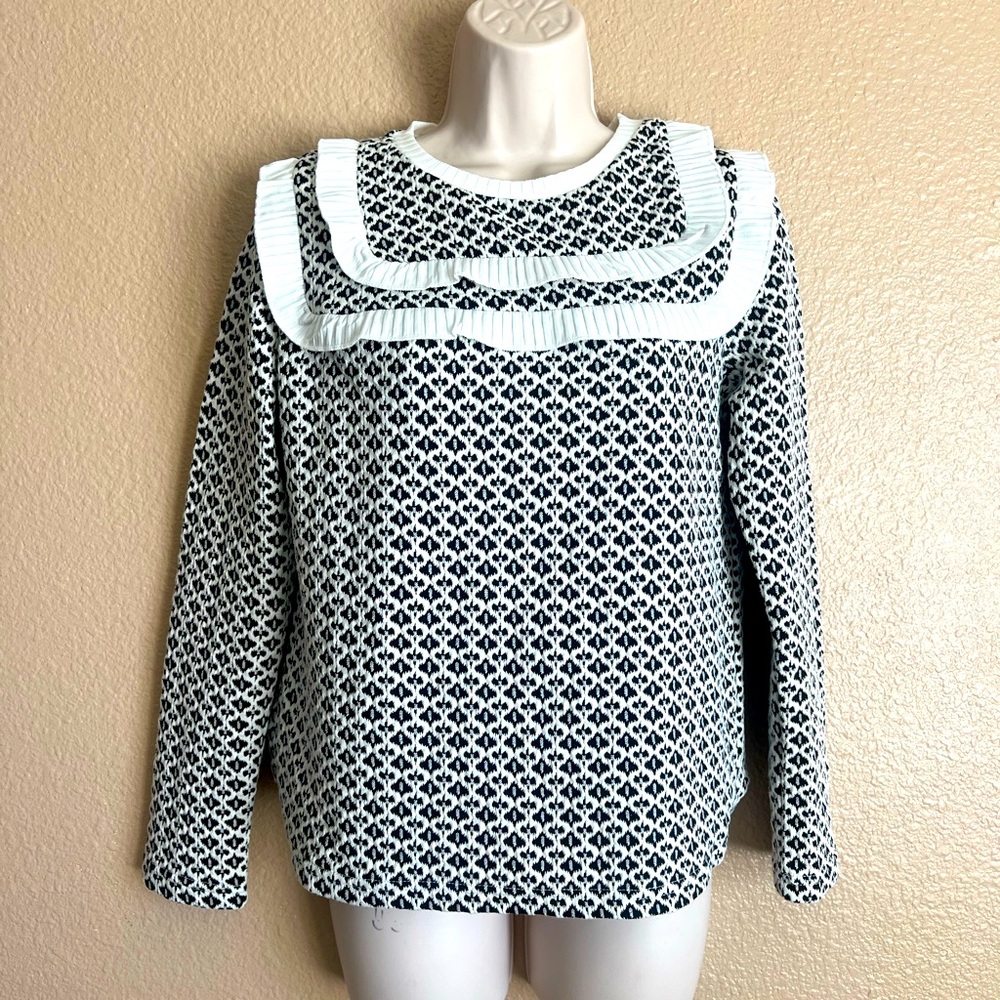 See And Be Seen Women’s Peasant Cottage  Geometric B&W Ruffle Thin Sweater Small